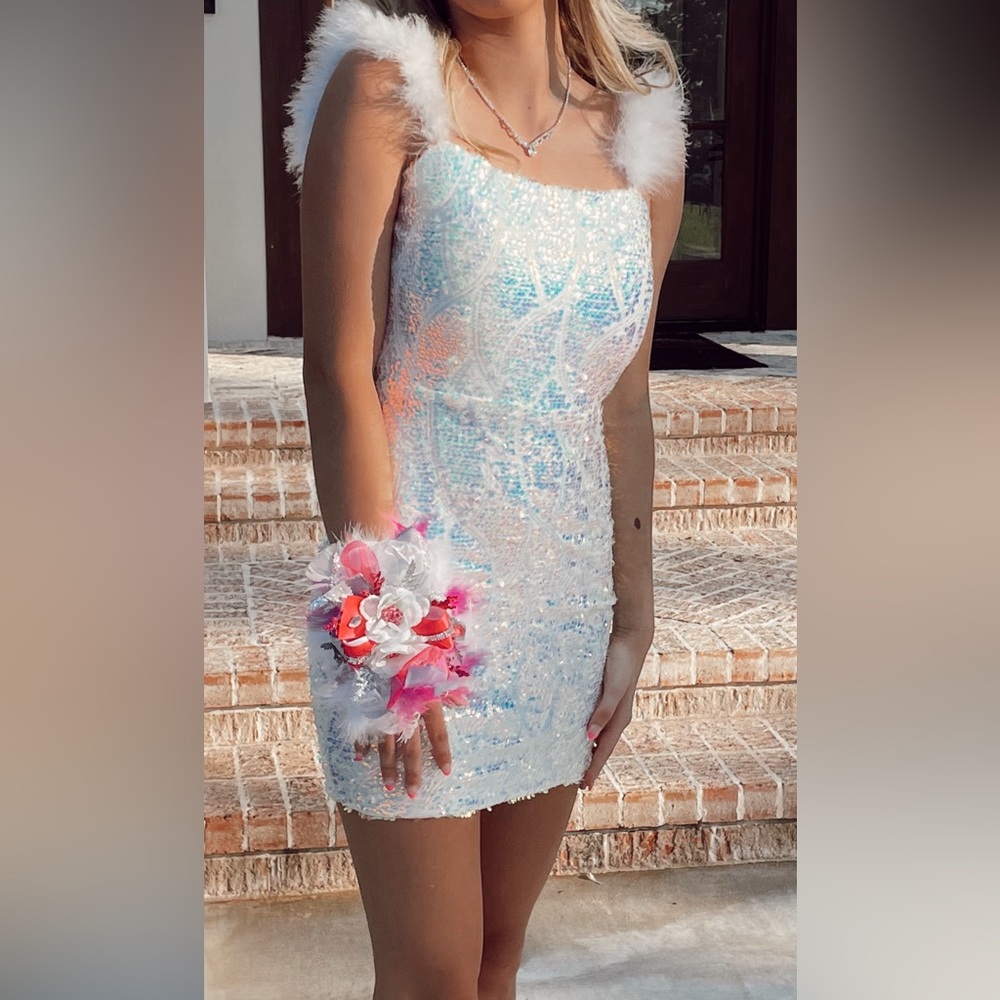 1/2 used once hoco dresss!!!